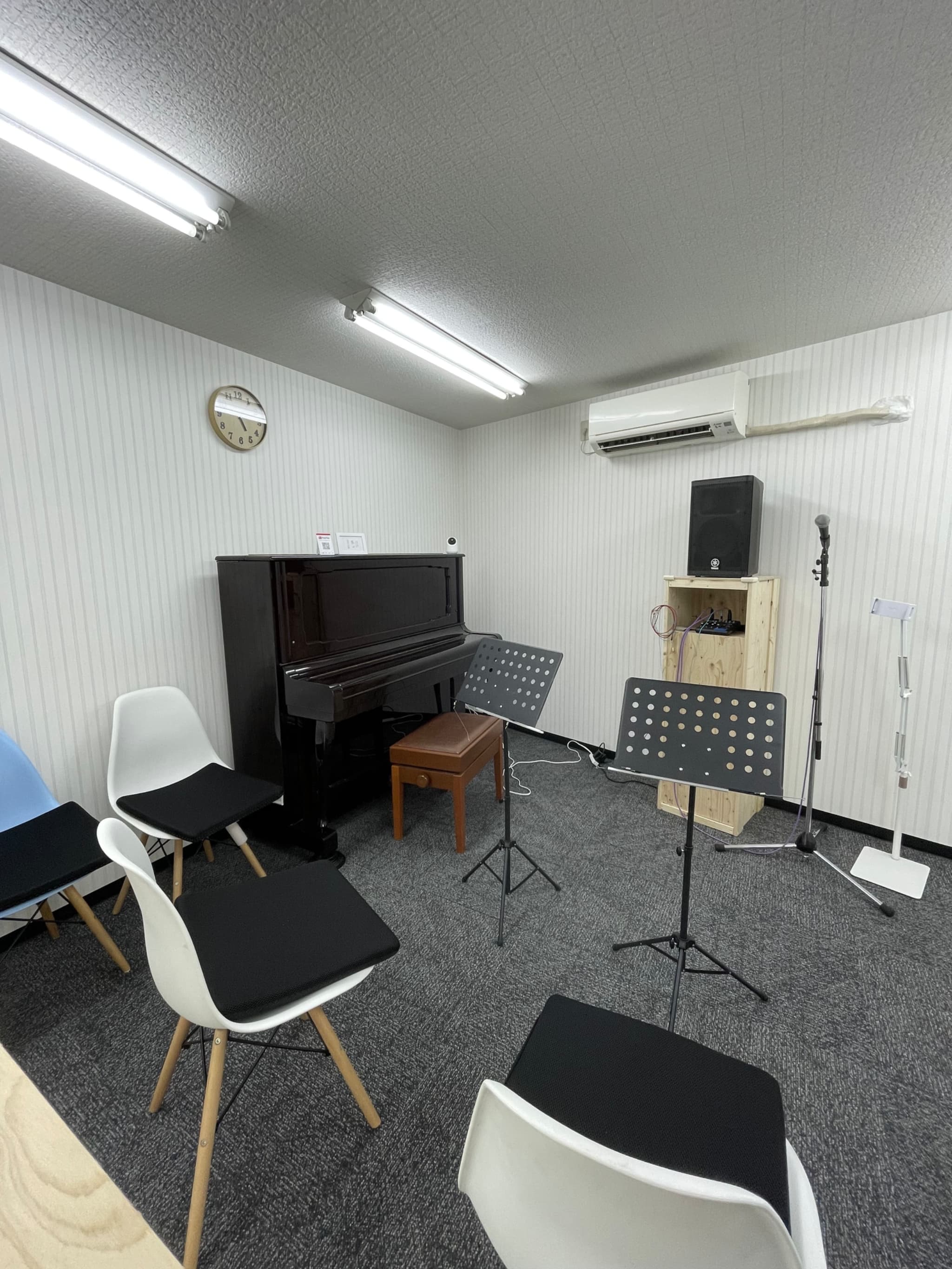 1 photo